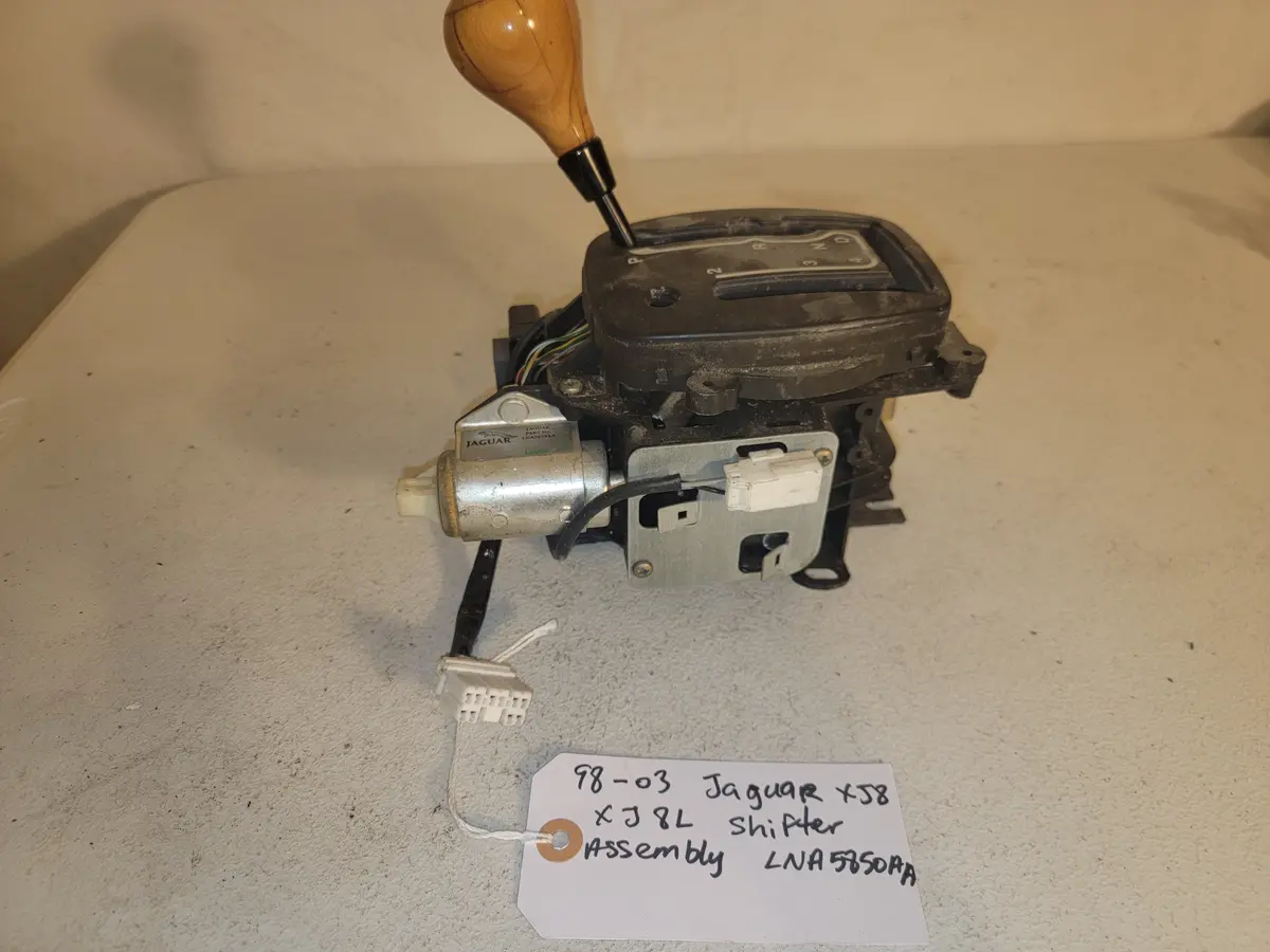 98-03 Jaguar X58 Xj8l Shifter Assembly Lna5850aa Oem 1