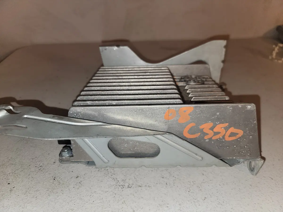 08 Mercedes C350 Amplifier Amp 204 870 30 90 Oem 1