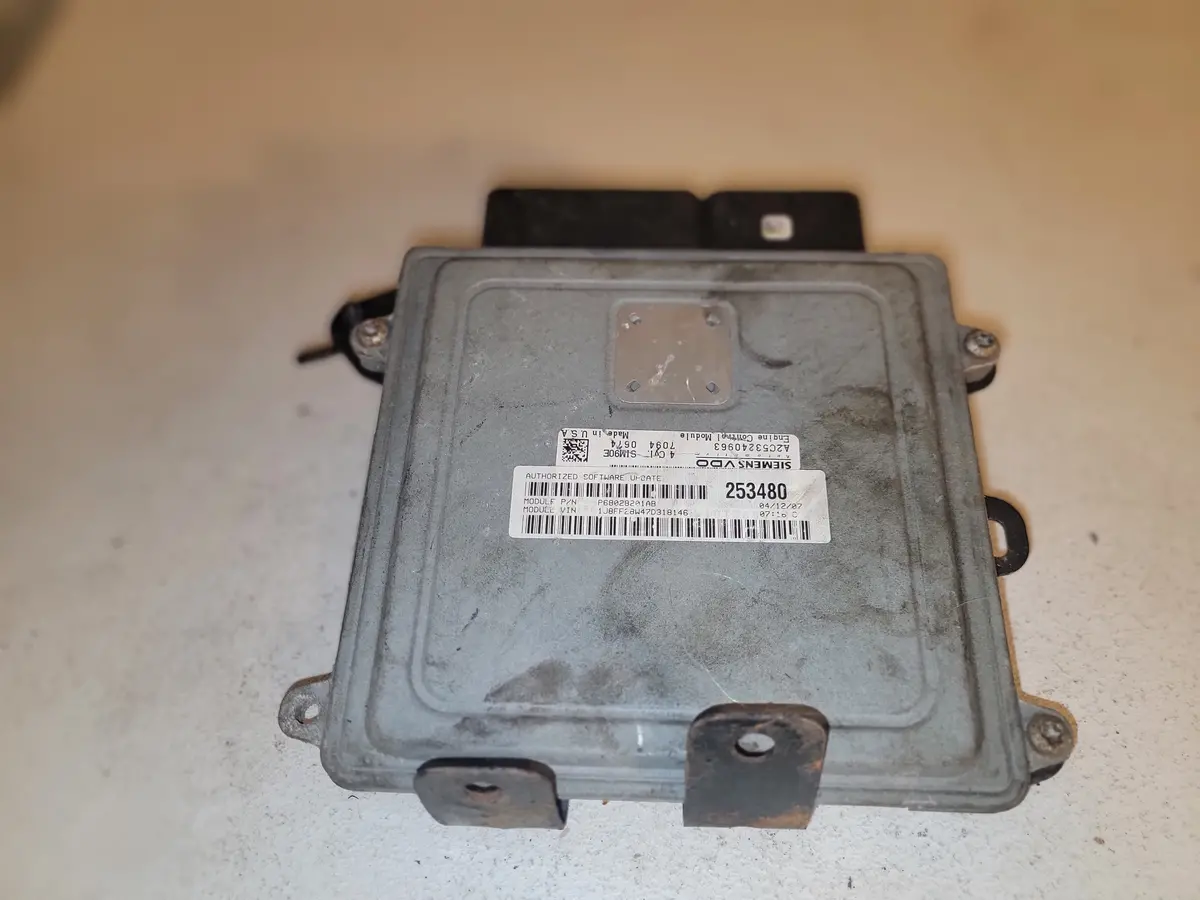 07-10 Compass Patriot Dodge Caliber Engine Ecm Module P68028201ab Oem 1