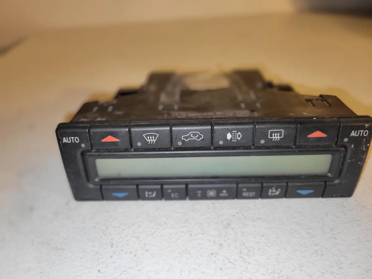 Mercedes Ac Heater Climate Control 2108302385 Oem 1