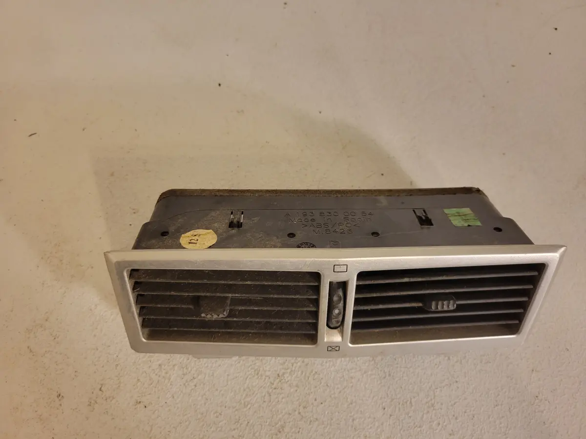 04-08 Chrysler Crossfire Center Dashboard Ac A/C Heater Air Vent Grill A 193 830 00 54 Oem 1