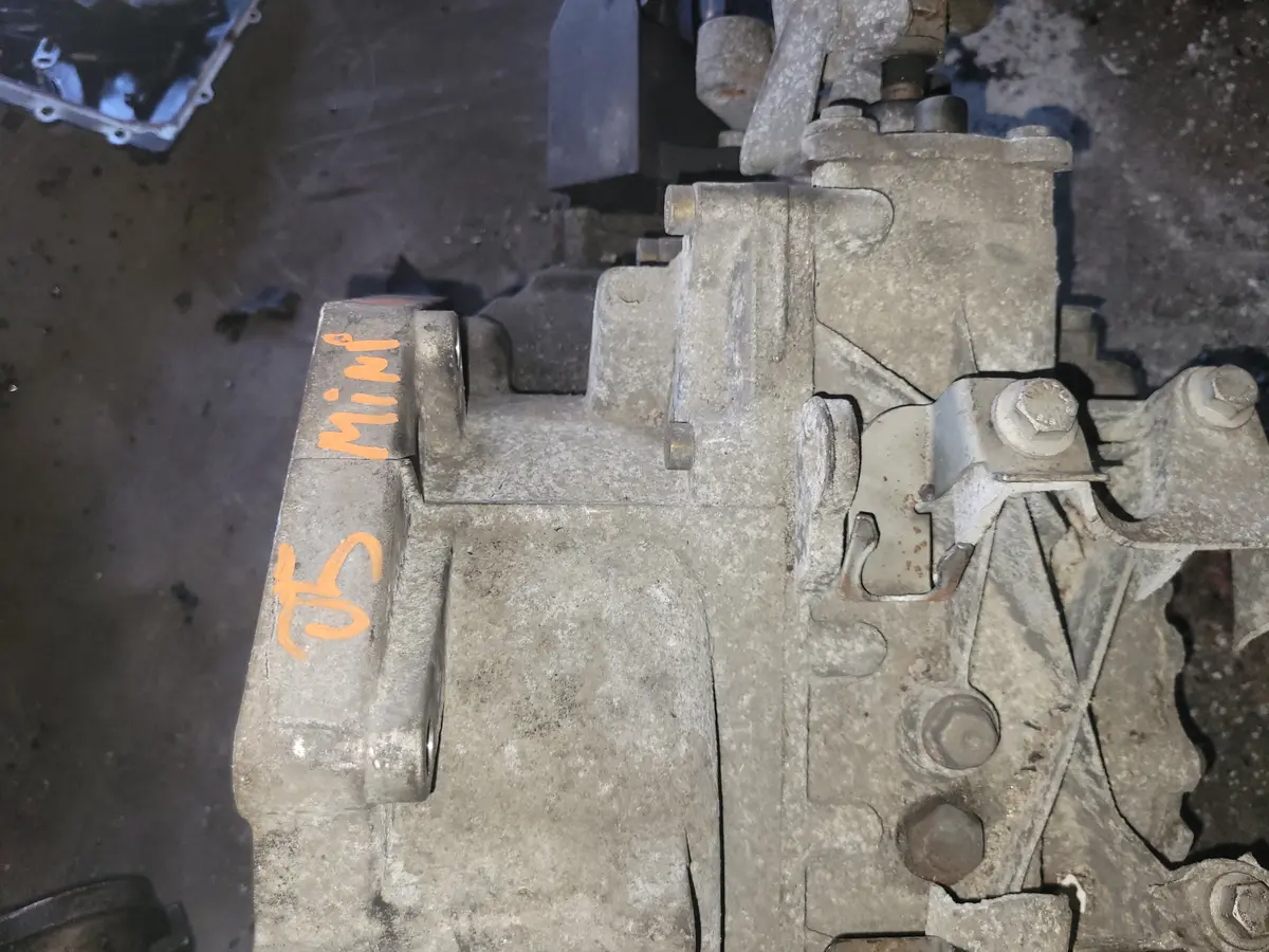05 06 07 08 Mini Cooper 1.6 6 Speed Manual Transmission W/ 124K Oem 1