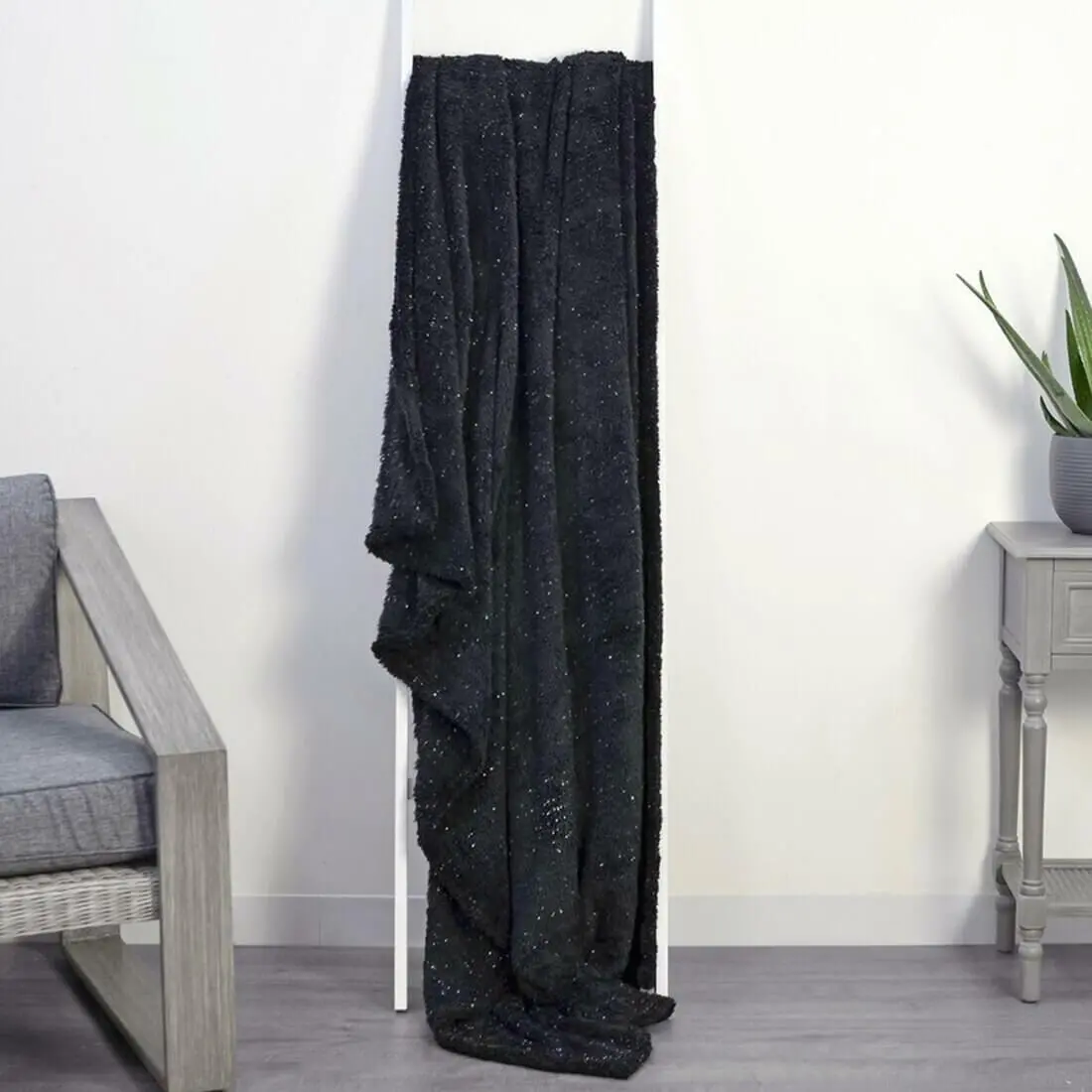 Shaggy Fleece Blanket With Lurex Sparkle Grey/White/Black 1