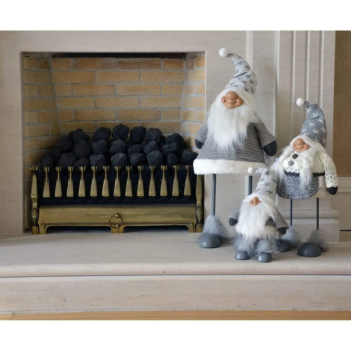Novelty Wobbling Christmas Decorations Assorted Designs 1