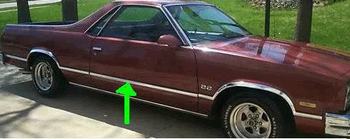 Door Molding ,Right Used 78-87 Elcamino 1