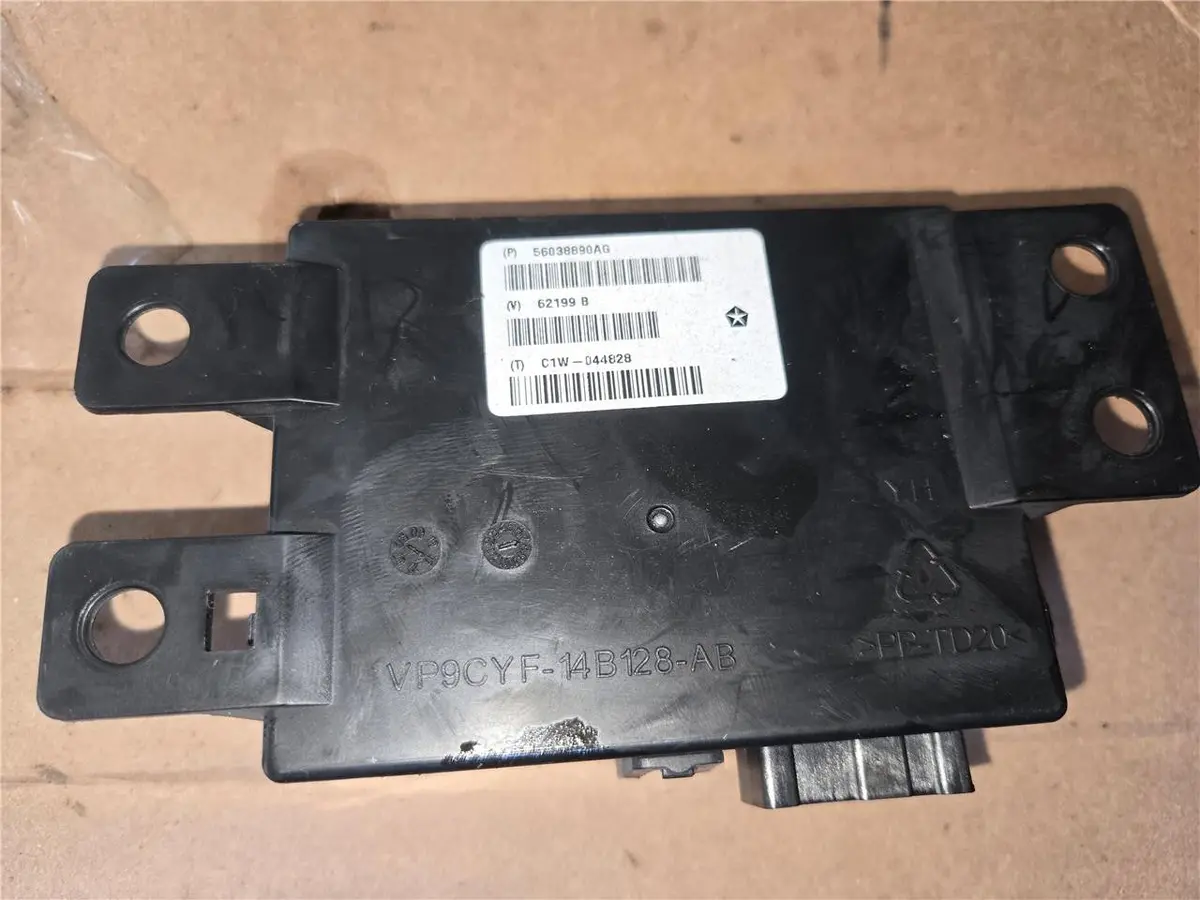 2011 - 2013 Jeep Grand Cherokee Blind Spot Alert Control Module 56038890Ag Oem 1