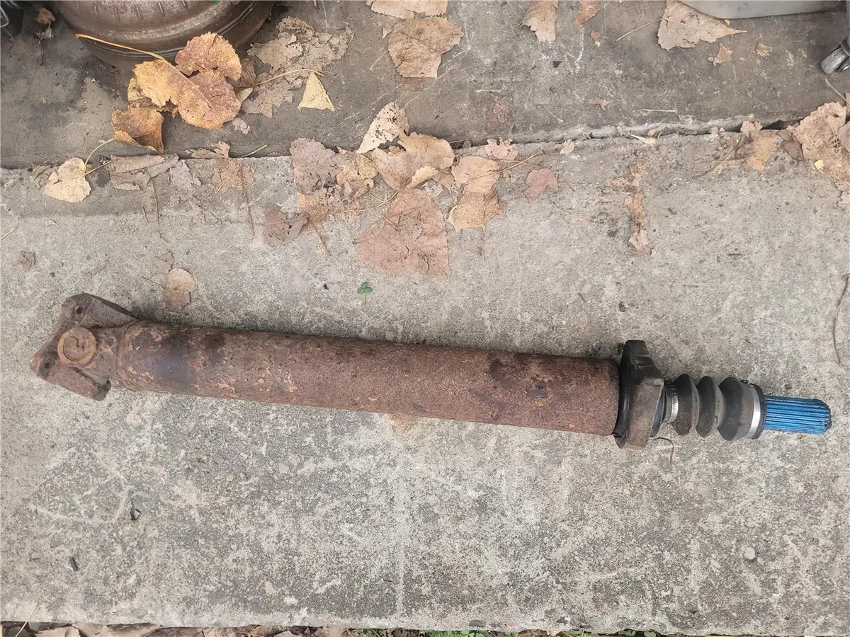 11 12 13 Ford F350 F450 6.7 Turbo Diesel Front Driveshaft Oem 1