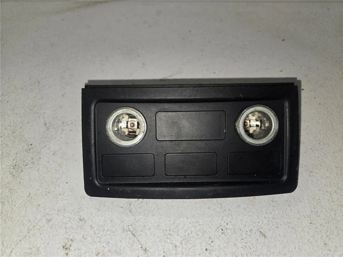 2005 Bmw M5 E60 Rear Cigarette Lighter Seat Heated Switch Button 31424-0000 Oem 1