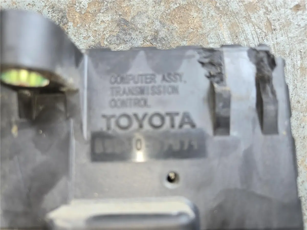 2014 Toyota Avalon Tcm Transmission Control Module 89530-07071 Oem 1