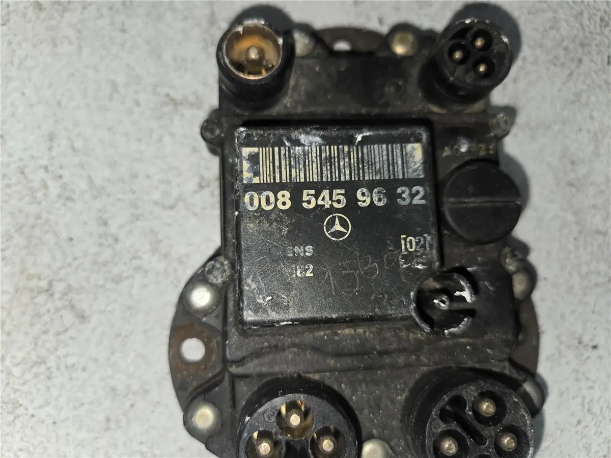 1986-93 Benz W124 300E 300Se M103 Ezl Ignition Control Module 008 545 96 32 Oem 1