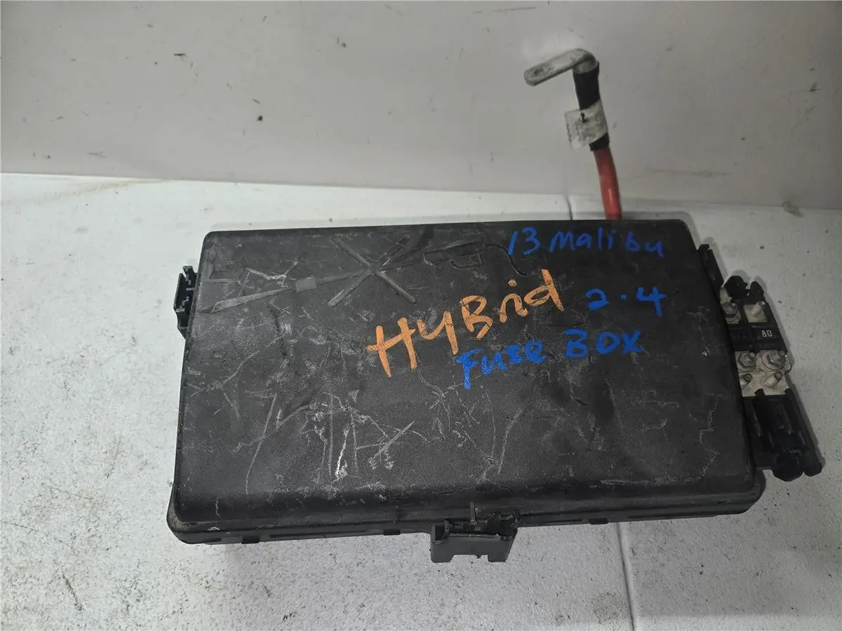 2013 Malibu Hybrid 2.4 Fuse Box Relay Module 13272072 Oem 1