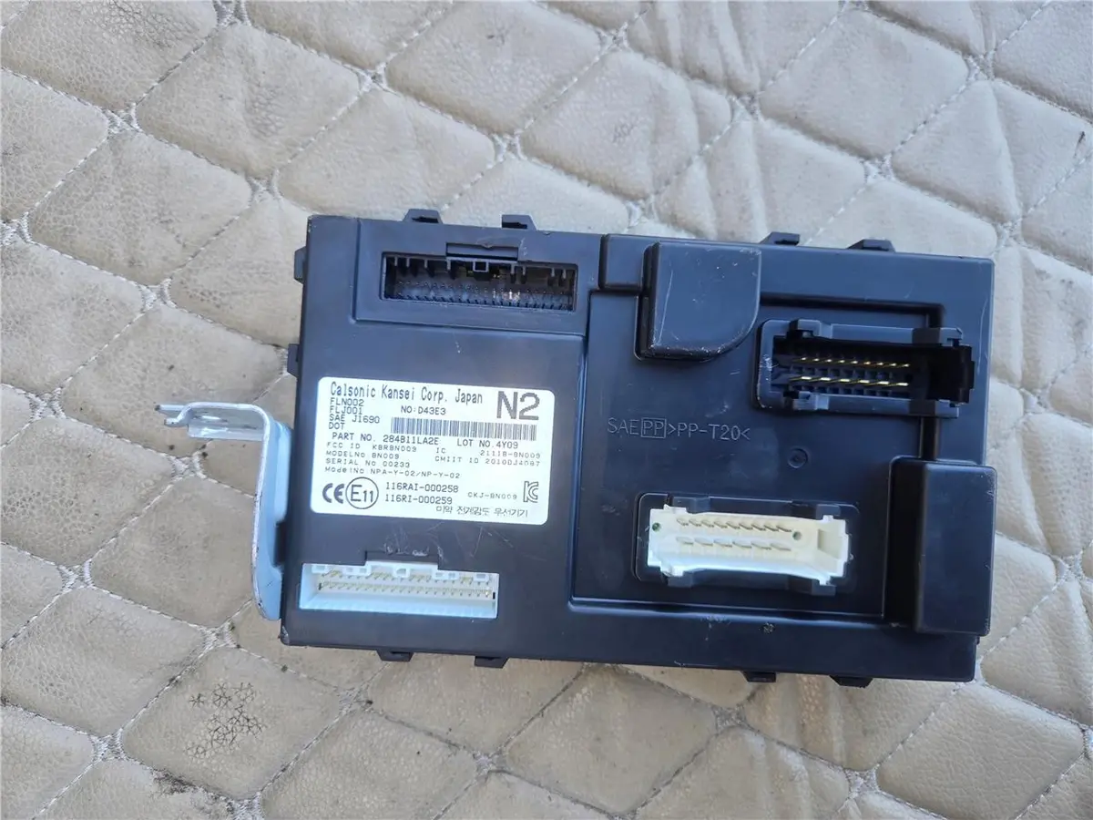 2014 - 2017 Infiniti Qx80 Body General Control Module Unit 284B11la2e Oem 1