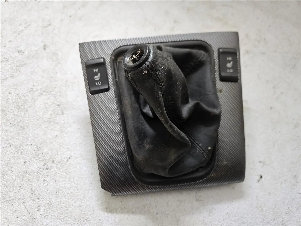 2007 Honda Accord 5Sp Shift Boot Bezel M22831 2 Oem 1