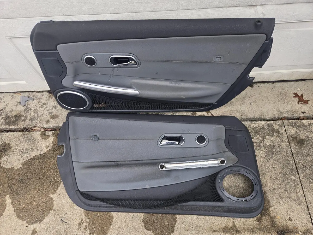 04 - 08 Chrysler Crossfire Left Right Door Trim Panels Gray Panel Set Oem 1