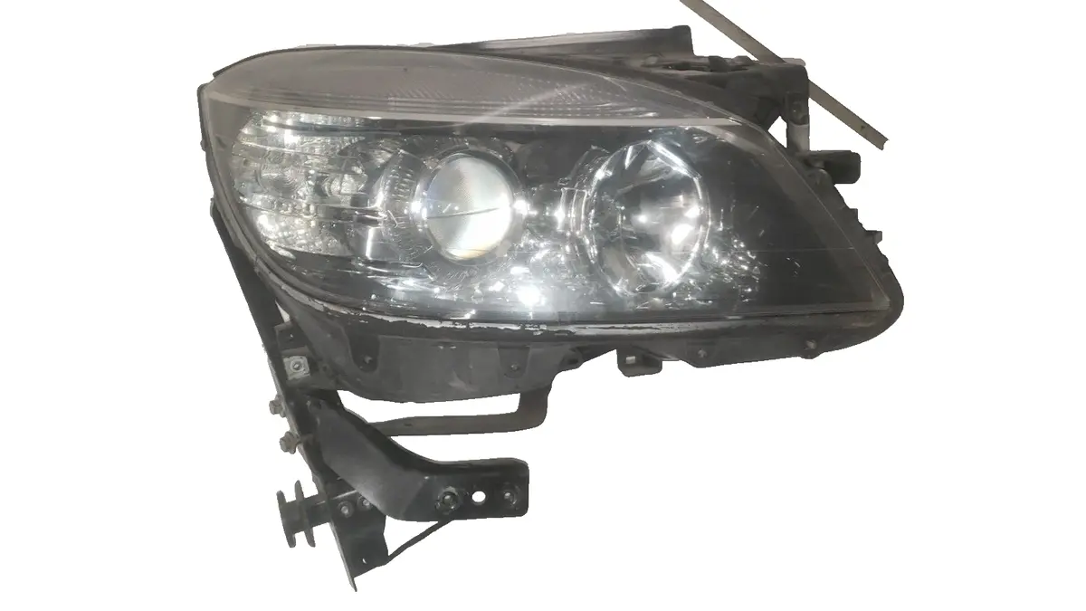 08 -11 Mercedes W204 C300 C350 Front Right Headlight Head Light Lamp Halogen Oem 1