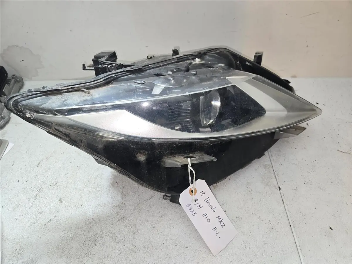 2013 Lincoln Mkt Hid Headlight Right Hand Dp53-13W029-Ah Oem 1