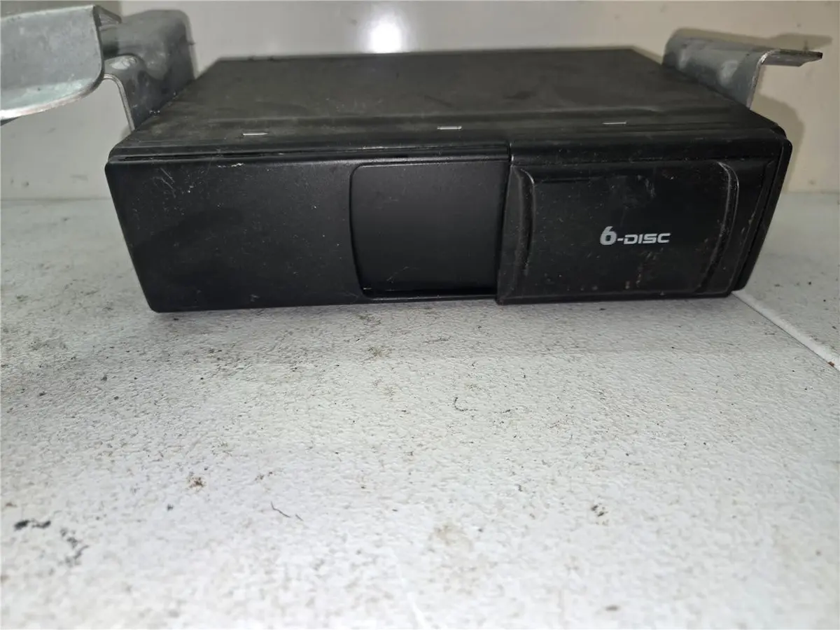 1998 - 2006 Audi Tt Mk1 8N Coupe Multi Disc Cd Auto Changer 8N8 035 111A Oem 1