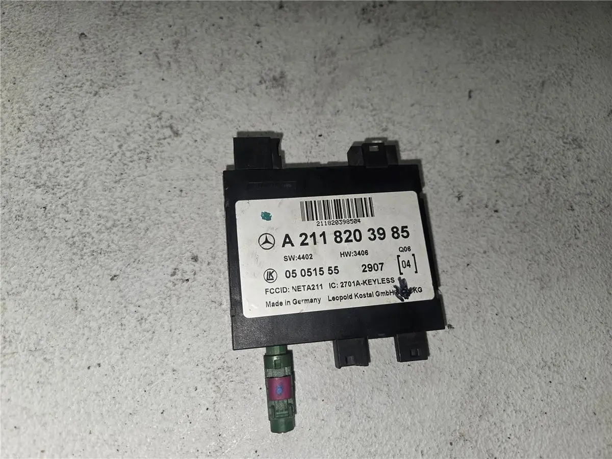 03-07 Mercedes W211 E320 E500 Keyless Entry Control Module A 211 820 39 85 Oem 1