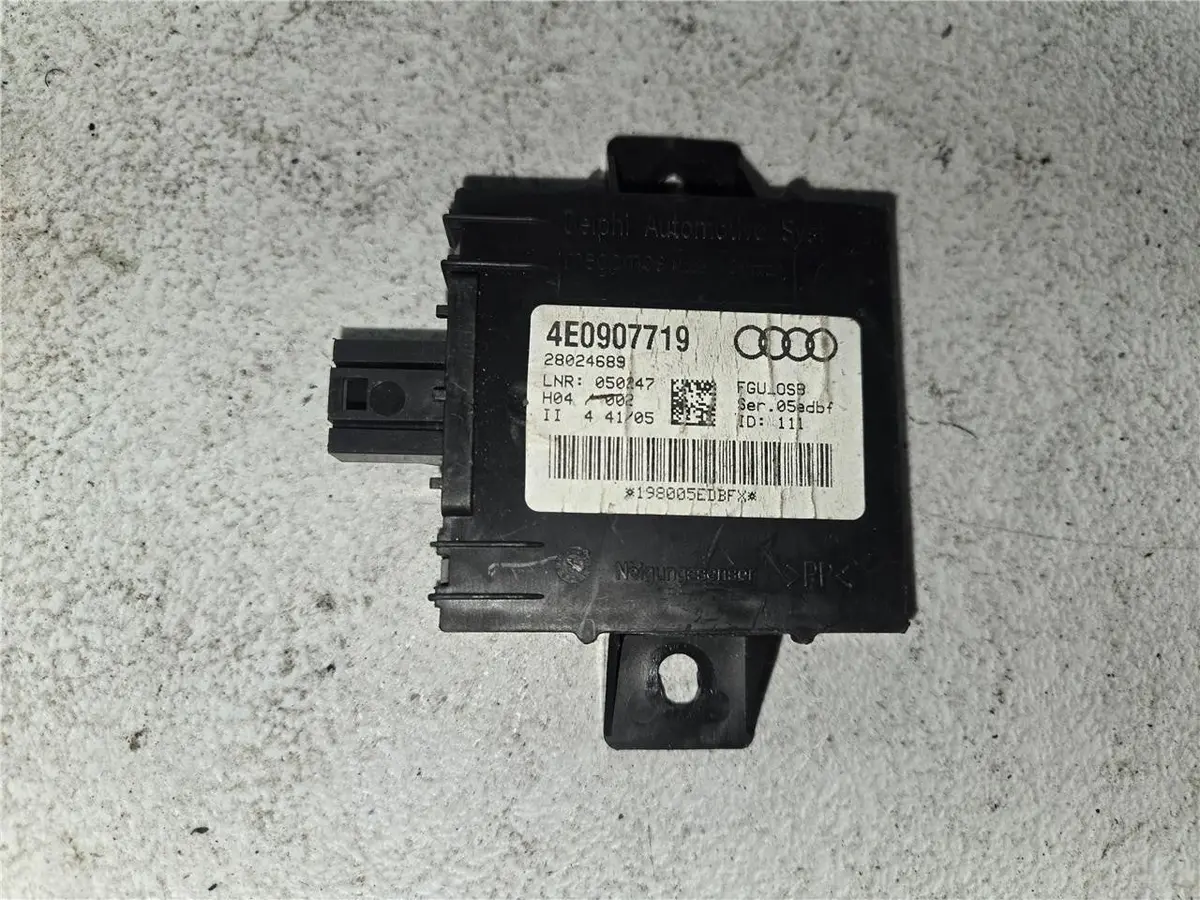 04-08 Audi A8 Theft Locking Immobilizer Control Unit Computer Box 4E0907719 Oem 1