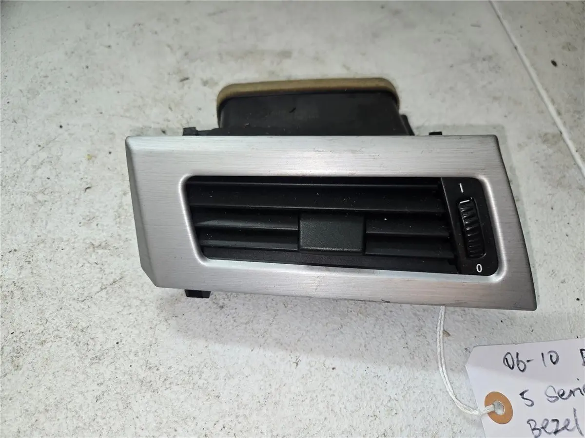 2006 - 2010 Bmw M5 5 Series Vent W/Bezel 6422 6 910 731 Oem 1