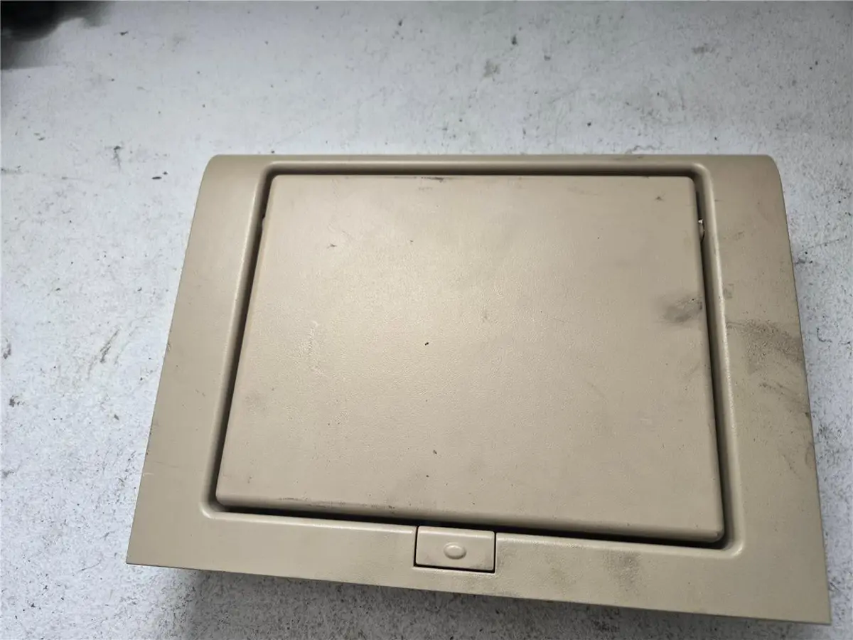 2007 - 2014 Tahoe Yukon Suburban Overhead Dvd Screen 20844135 Oem 1