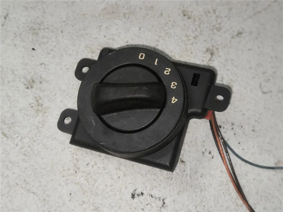 2005 - 2010 Pontiac G6 Saturn Switch, Sun Roof Control Gm 10382937 Oem 1