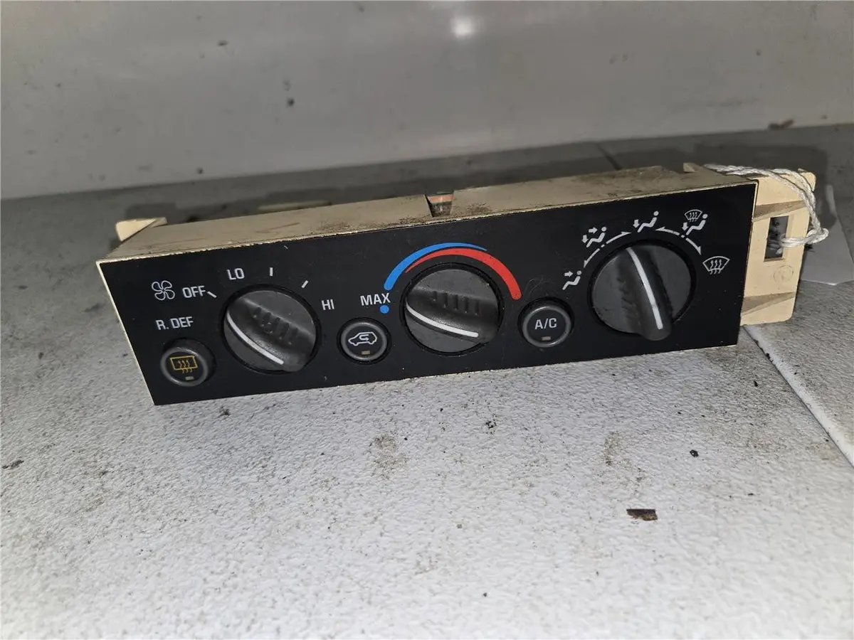 1995 - 1995 Chevy Suburban Yukon Xl A/C Climate Ctrl, W/Broken Aecsw001-S30 Oem 1