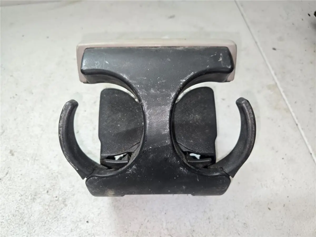 2006 - 2010 Bmw M5 Cupholder Oem 1