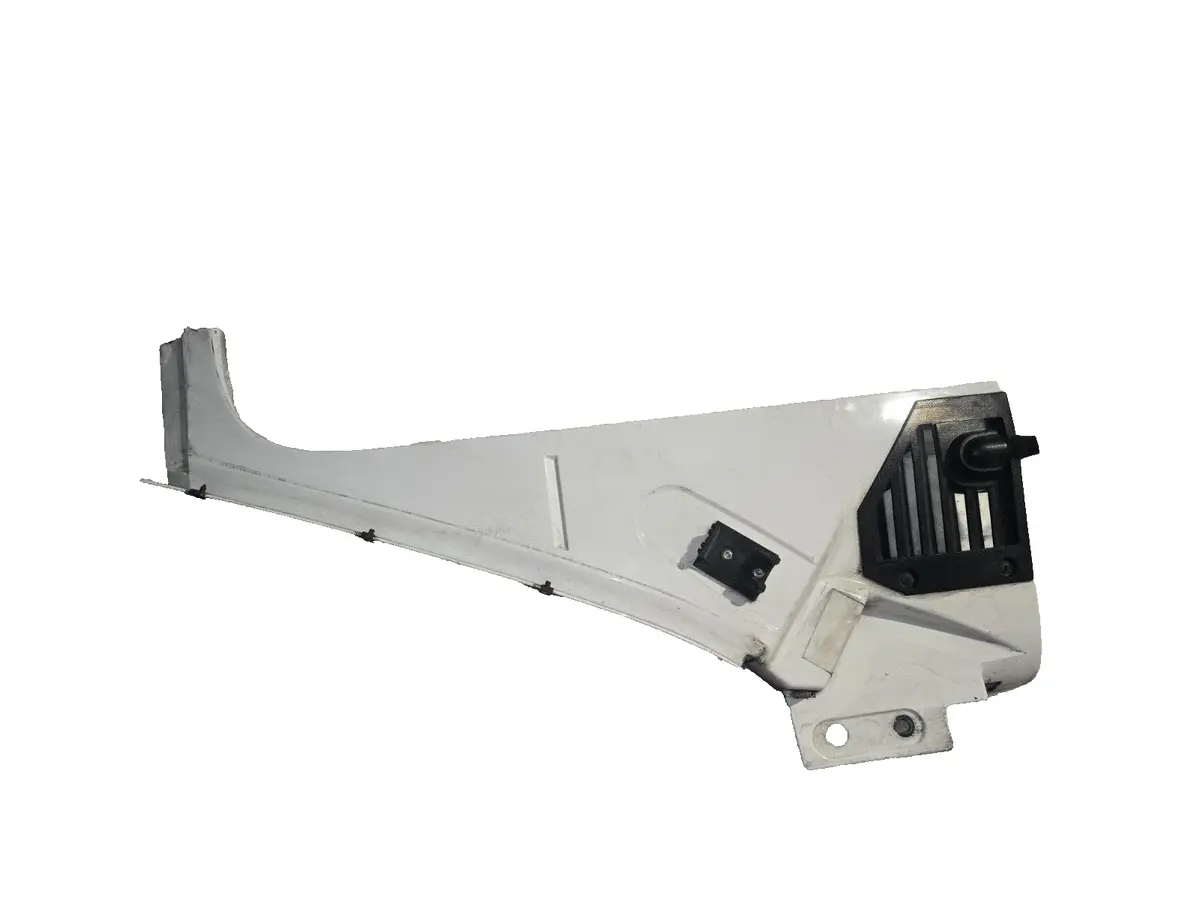 03 - Hummer H2 Front Right Passenger Rh White Fender 15062998 Oem Vent 1
