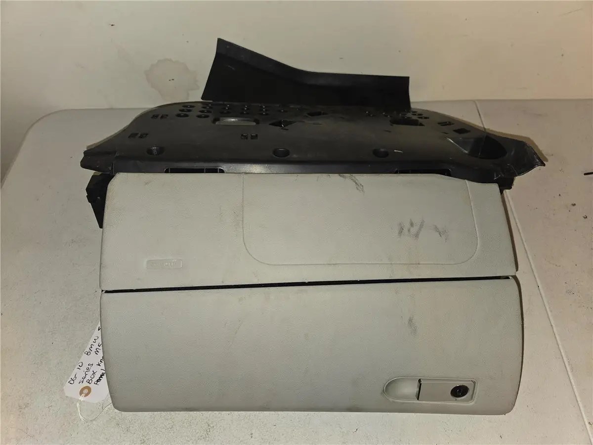 2006 - 2010 Bmw 5 Series M5 Glove Box Knee Air Bezel Panel 105017270 Oem 1