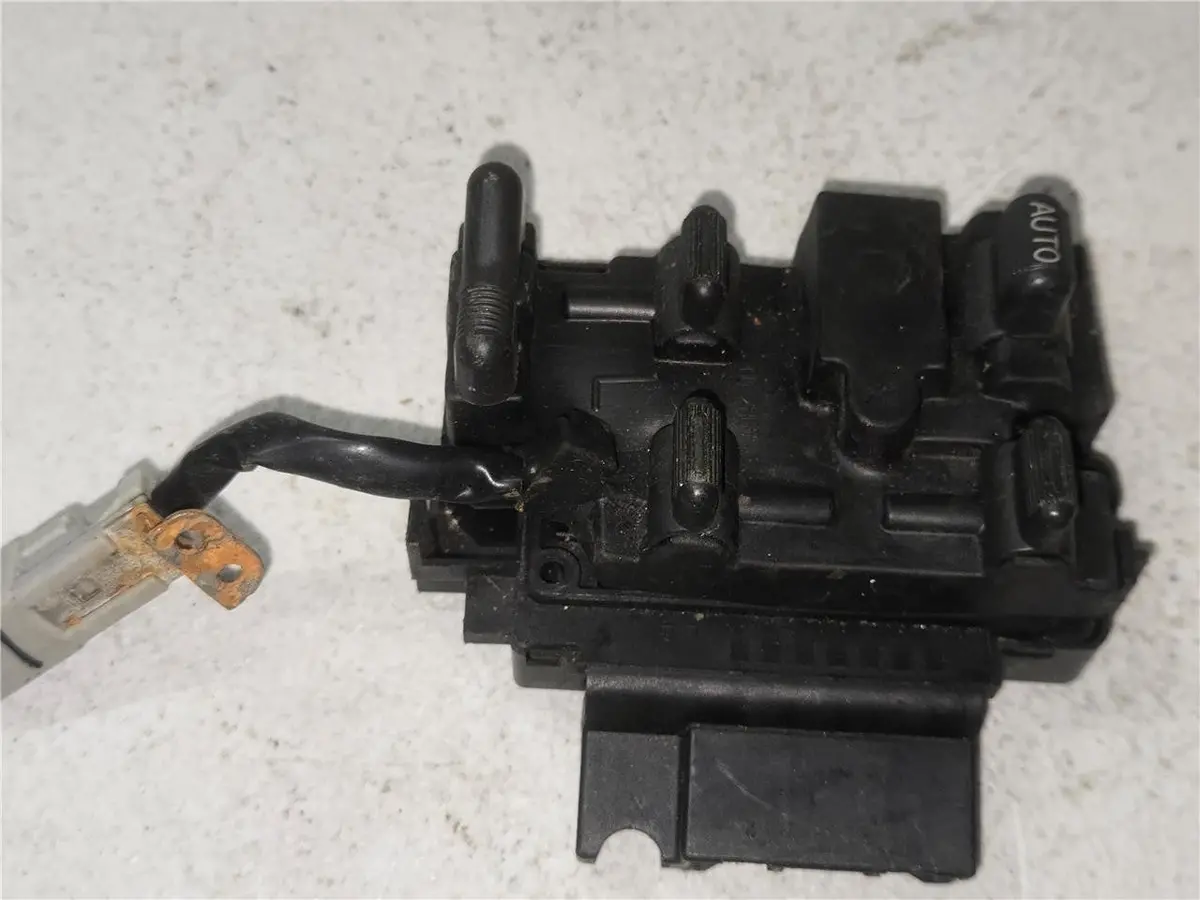1997 - 2002 Honda Crv Master Window Switch 35150-S10-A02zc ,35750-S10-A02zb Oem 1