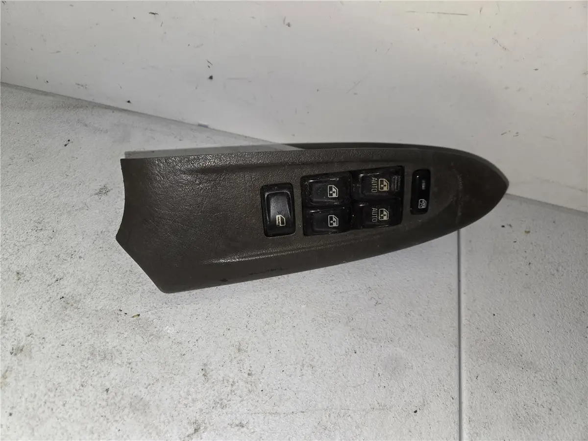 2002 - 2005 Chevrolet Trailblazer Master Driver Window Switch 15085580 Oem 1