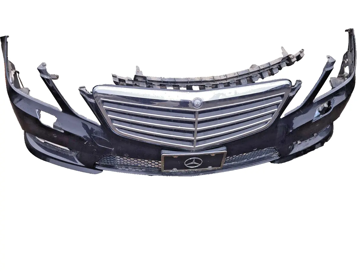 2010 - 2013 Mercedes E550 E350 E400 W212 Front Bumper Cover W/ Grille Camera Oem 1