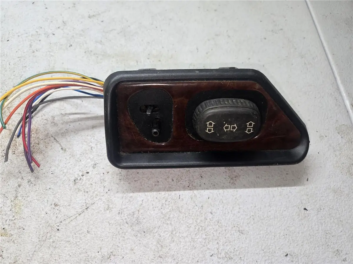 1999 - 2004 Land Rover Discovery Ii Seat Switch 828728-1 Oem 1