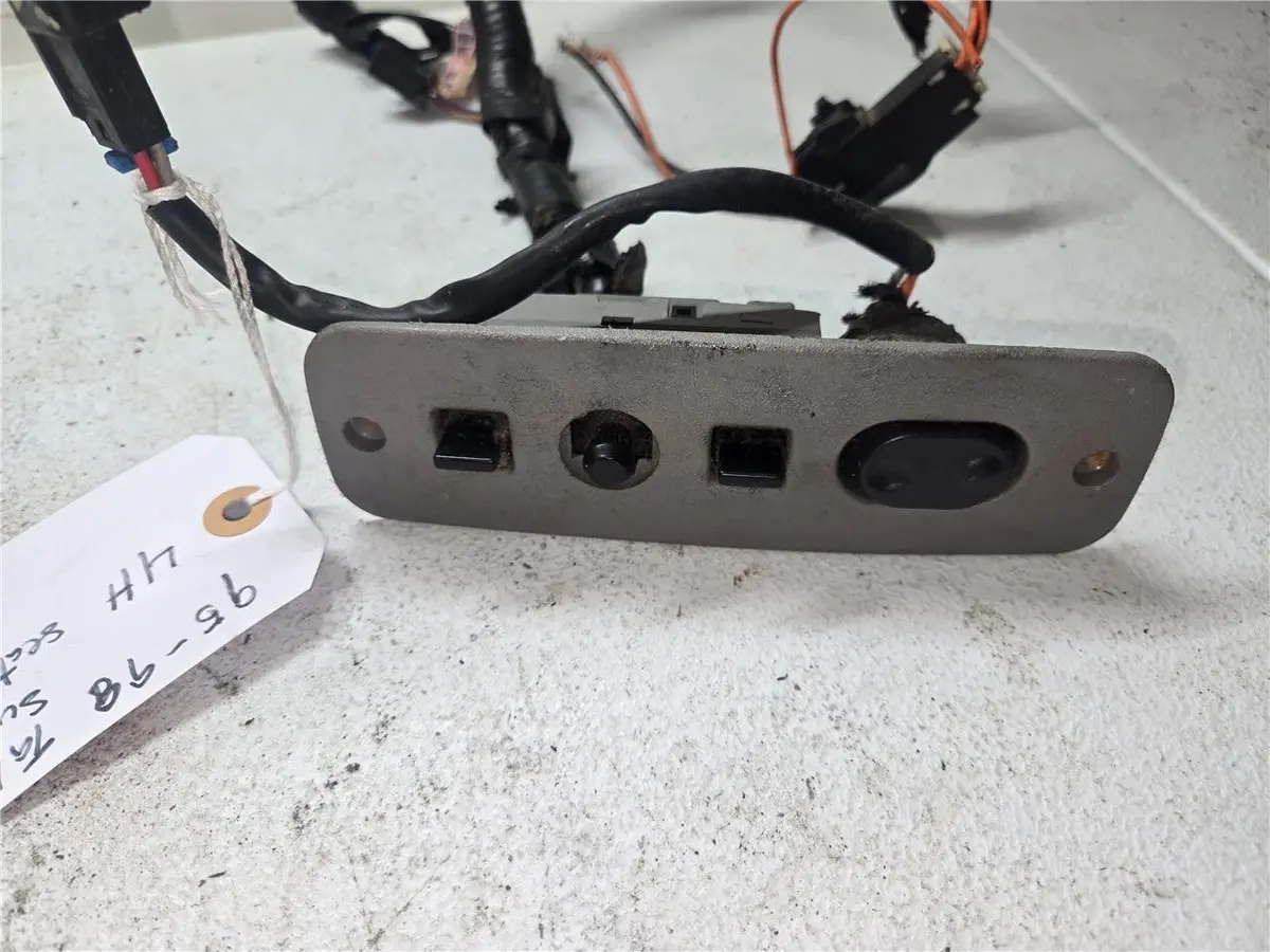 1995 - 1998 Tahoe Sierra Suburban L/H Seat Switch Oem 1