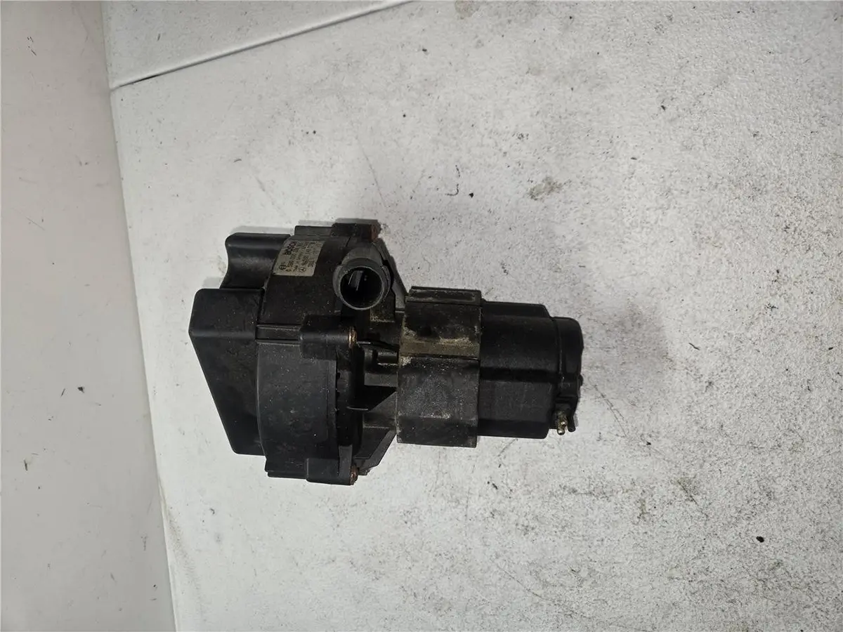 2000 - 2006 Mercedes-Benz Ml320 Secondary Air Injection Pump 0 580 000 011 Oem 1