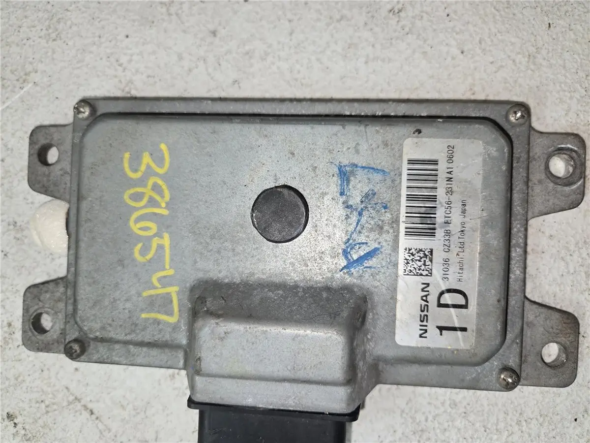 2010 Nissan Rogue Transmission Control Module Tcm 31036-Cz33b Oem 1