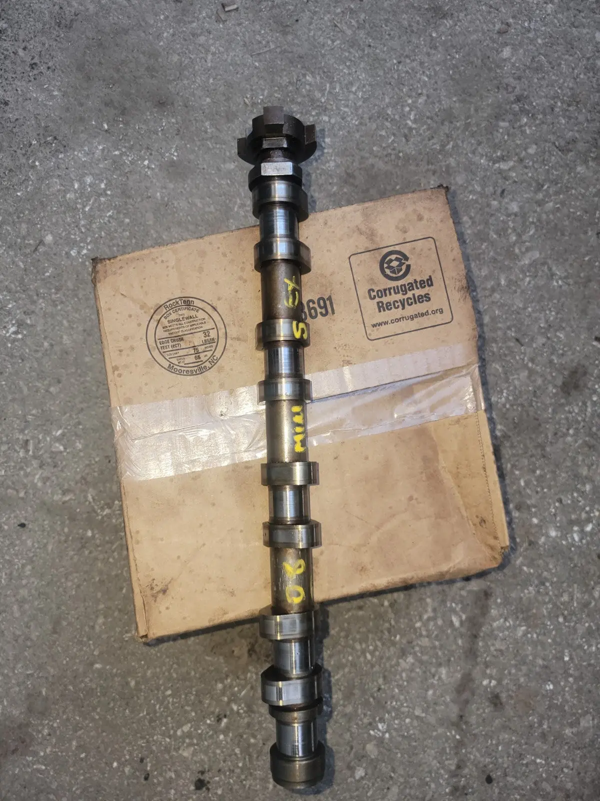 07 - 10 Mini Cooper S 1.6 Jcw Turbo Cylinder Head Intake Cam Camshaft Oem 1