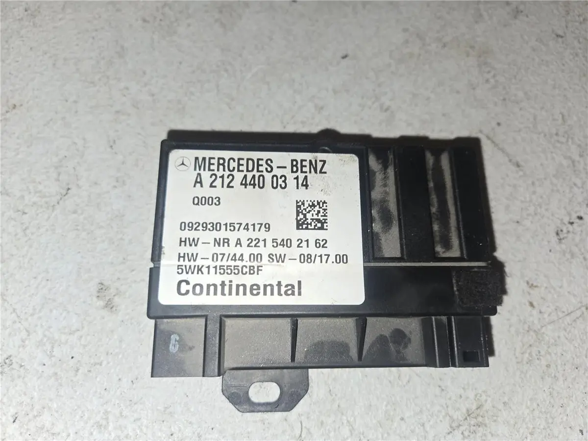 2010 Mercedes-Benz E550 Fuel Pump Module Control A 212 440 03 14 Oem 1