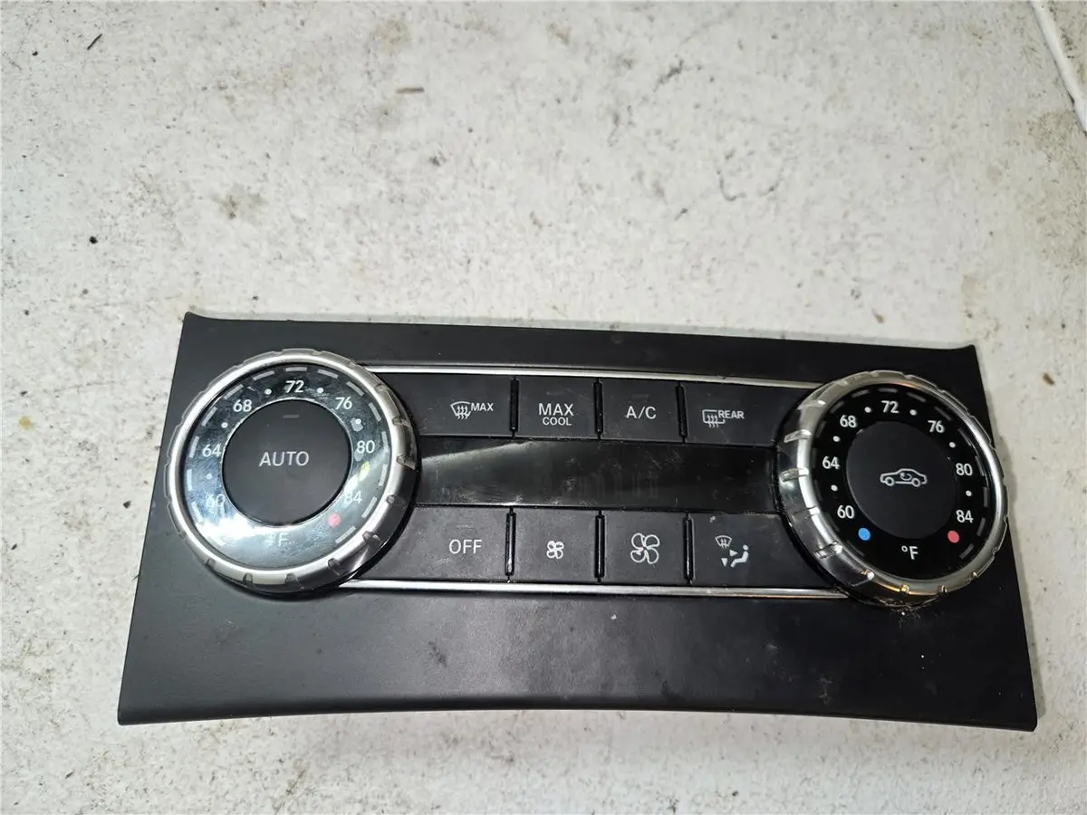 2012 - 14 Mercedes W204 C250 C300 A/C Heater Climate Control A 204 900 40 03 Oem 1