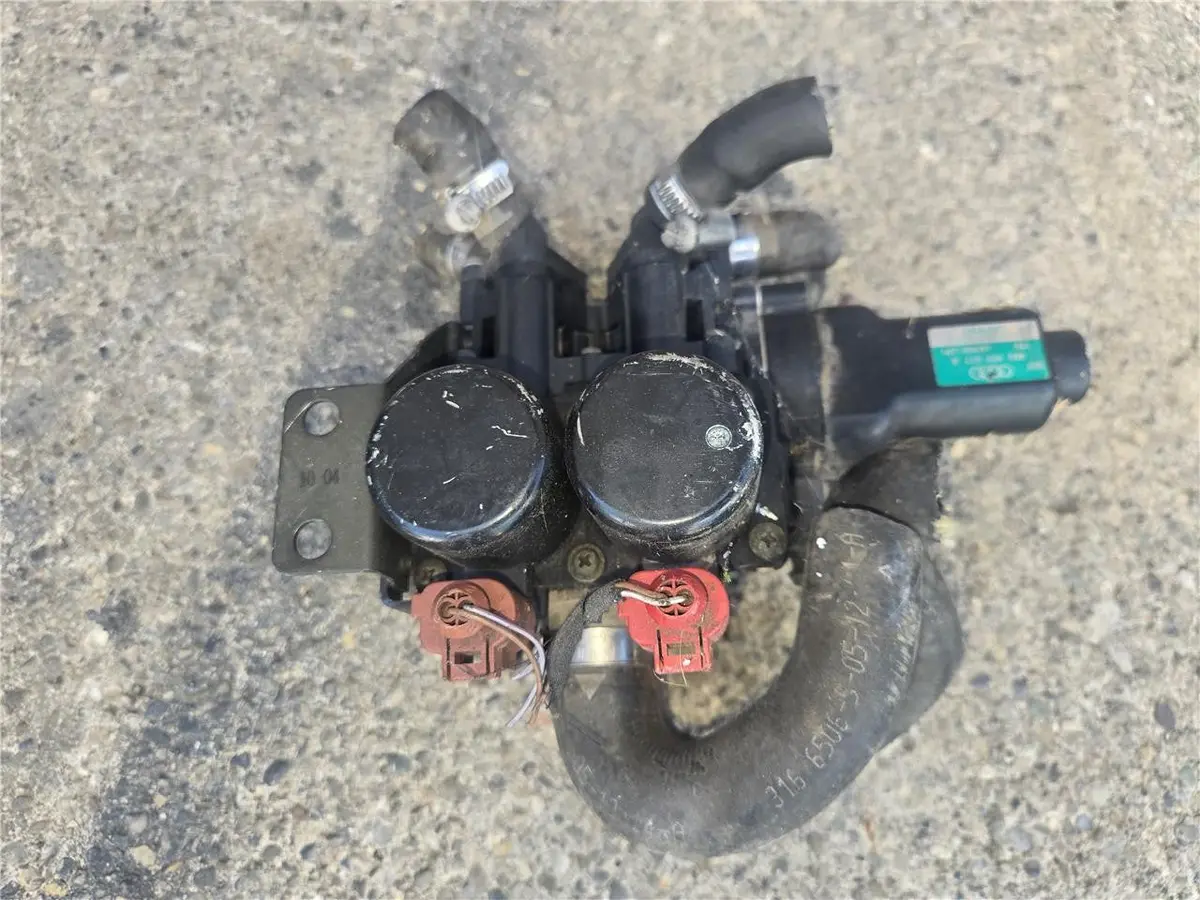 Audi A8 S8 D3 Auxiliary Water Pump Electric Coolant Unit Valve 4E0 959 617 C Oem 1