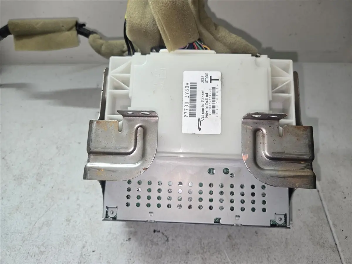 2013 - 2014 Nissan Pathfinder Am/Fm Radio Receiver Cd Player 2591A-Zx78c Oem 1