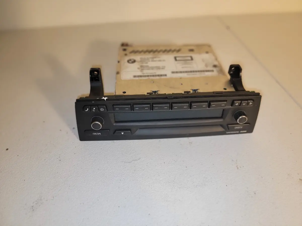 06 - 09 Bmw E90 E92 325I 328I 330I 335I M3 Audio Cd Player Radio Oem 65129199389 1