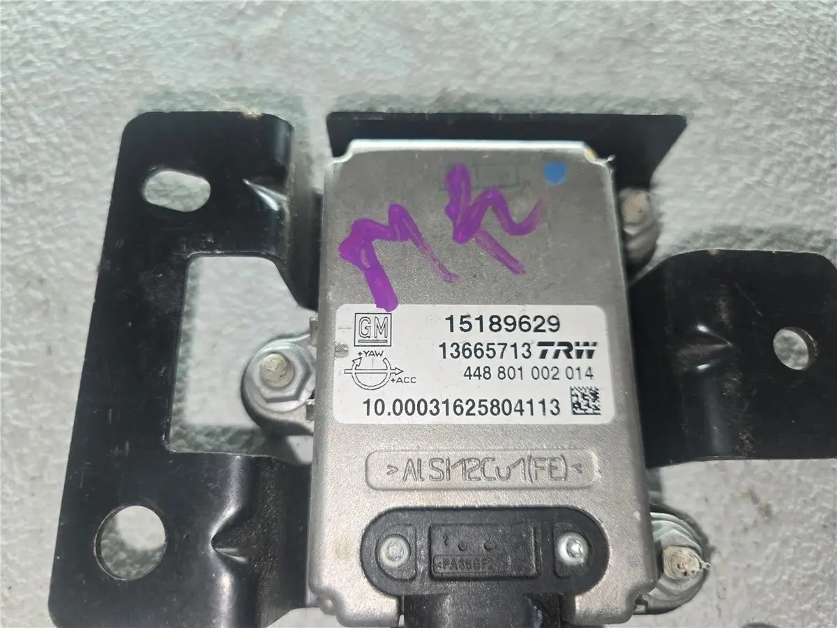 2003 - 2006 Escalade Suburban Tahoe Yukon Yaw Sensor Control Module 15189629 Oem 2