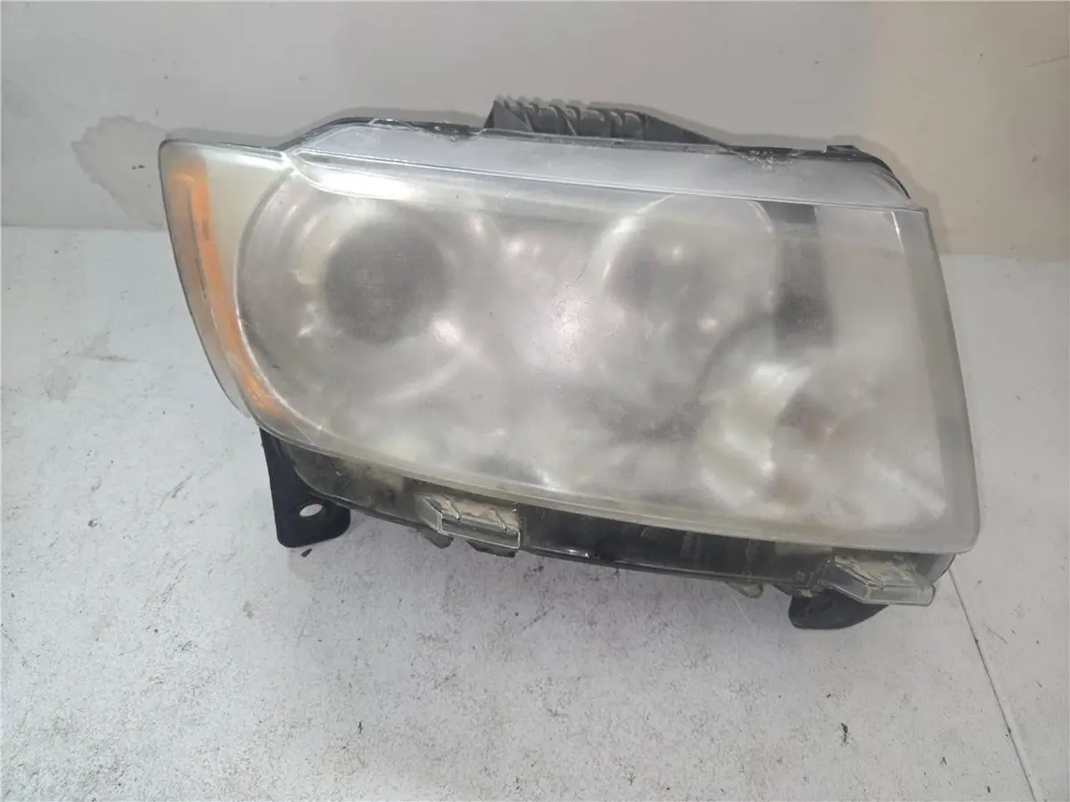 2011 - 2021 Jeep Grand Cherokee 5.7L Xenon Hid Right Headlight 55079380Ag Oem 1
