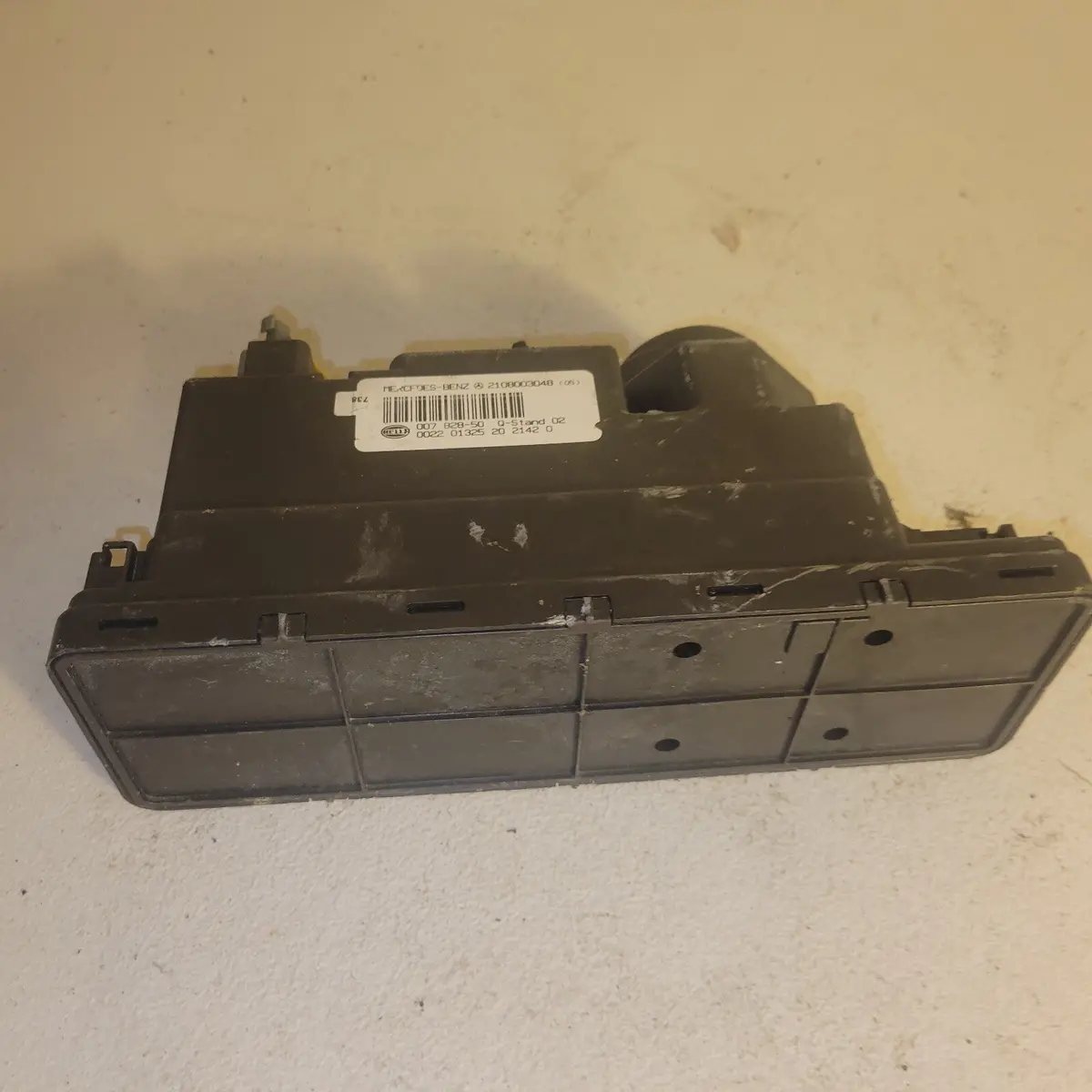 98 -03 Mercedes W208 W210 Clk430 E320 Central Locking Vacuum Pump 2108003048 Oem 1
