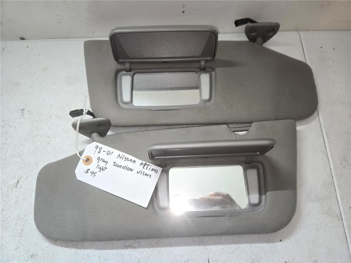 1998 - 2001 Nissan Altima Sun Visor Gray Left & Right W/ Light Oem 1
