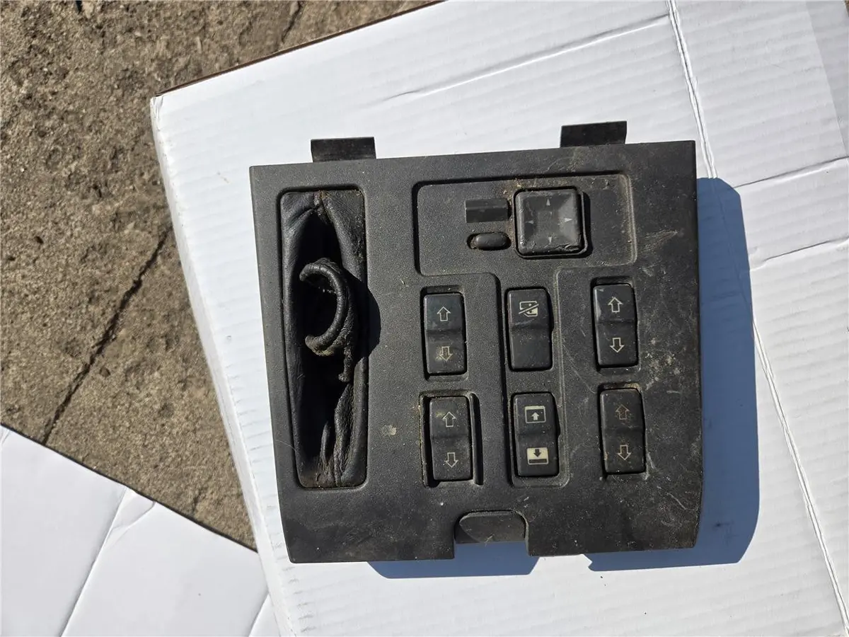 1995 - 2002 Land/Range Rover Master Power Window Switch Yub 100930 Oem 1