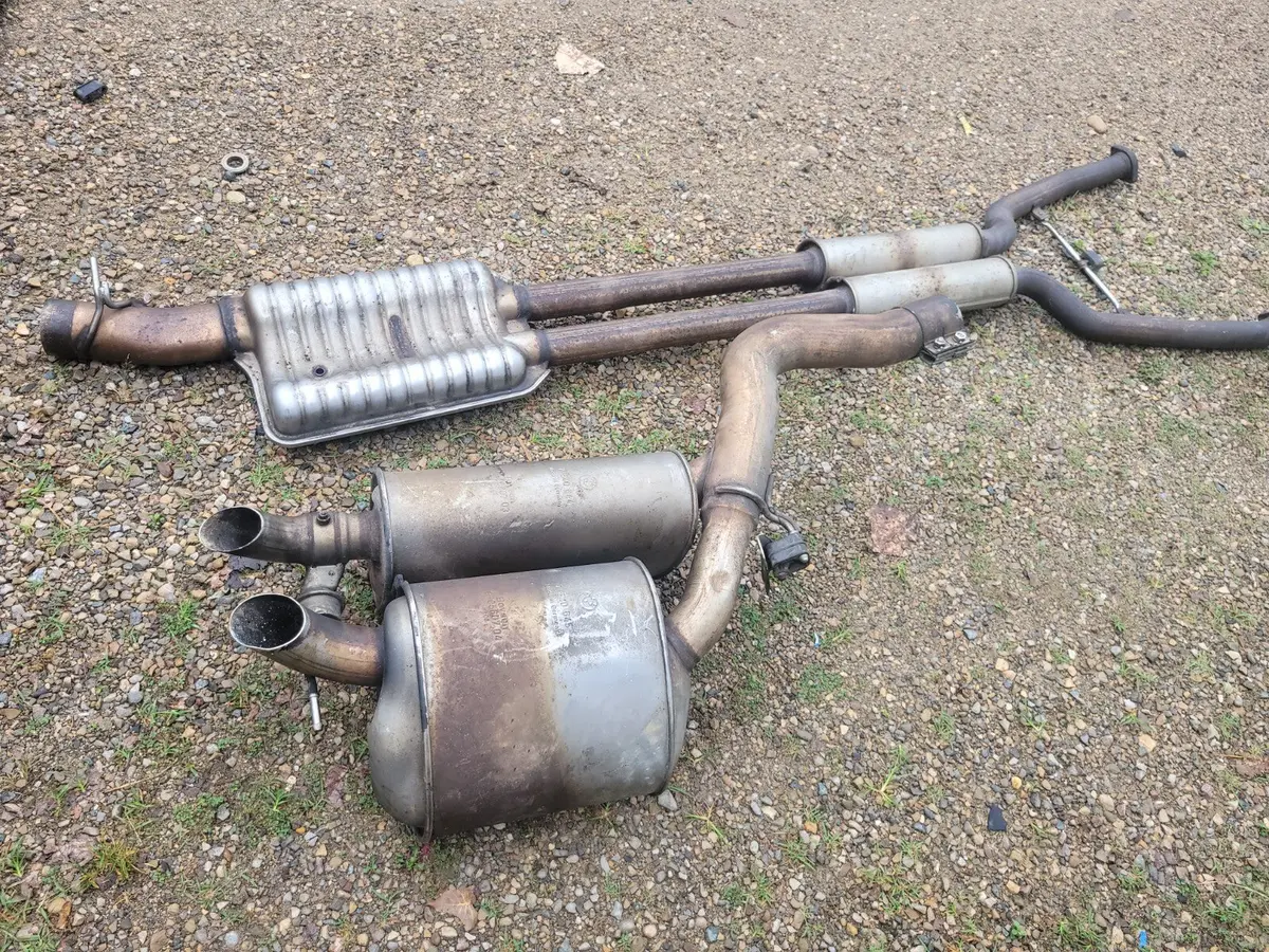 06 07 08 Bmw 530I E60 E61 Muffler Exhaust System Boysen Muffler 9-0560704 Oem 1
