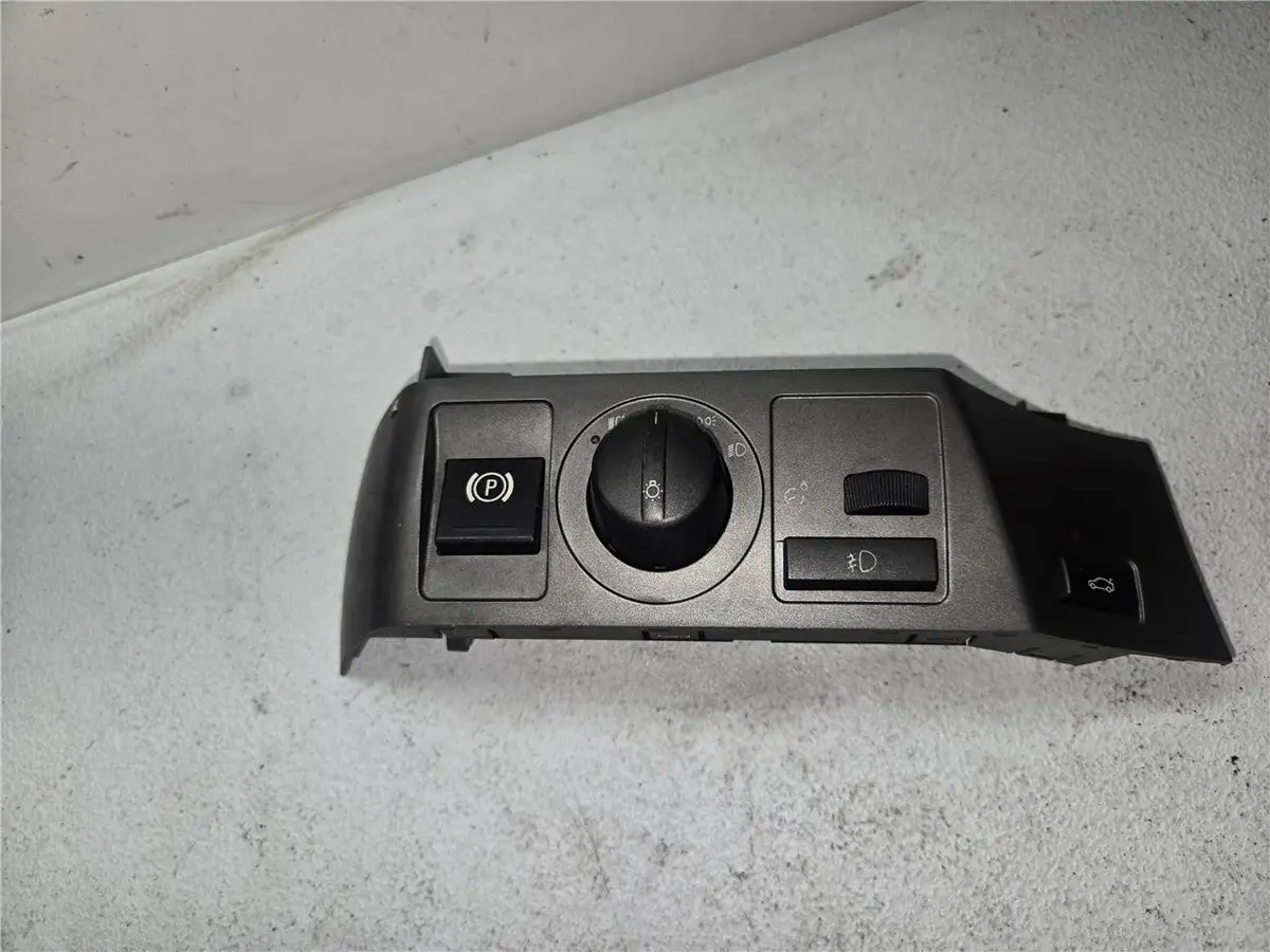 2002 - 2005 Bmw 745Li E65 E66 7S Headlight Lamp Fog Control 61.31-6918848-01 Oem 1